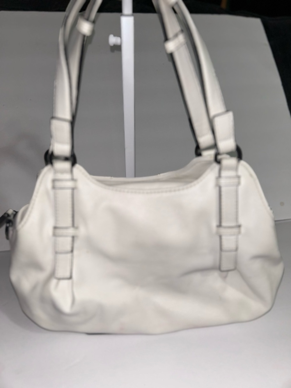 Simply Vera Vera Wang Ivory Quilted Shoulder Bag with Silver Hardware - Picture 6 of 8